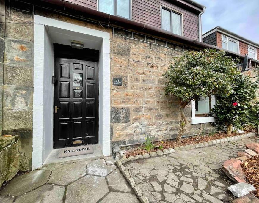 אינברנס Wells Street Cottages No. 28 By The River Ness מראה חיצוני תמונה